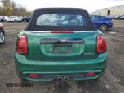✅ 2021 MINI Convertible Cooper S • VIN: WMWWJ5C00M3N14853 • Lot: 89669005. Wystawiony na Copart z przebiegiem 16 495 mil. Bezpłatny archiwum sprzedaży aukcyjnych z USA i szczegółowy raport historii pojazdu na DreamBid. Zdjęcie 6.