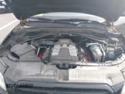 ✅ 2017 Audi SQ5 Premium Plus • VIN: WA1CCAFP4HA073631 • Lot: 43811299. Wystawiony na IAAI z przebiegiem 74 640 mil. Bezpłatny archiwum sprzedaży aukcyjnych z USA i szczegółowy raport historii pojazdu na DreamBid. Zdjęcie 10.