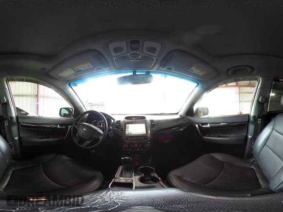 ✅ 2015 Kia Sorento SX • VIN: 5XYKW4A79FG631651 • Lot: 42429984. Listed on IAAI with 109,832 mi. Free auction sales archive from the USA and detailed vehicle history report at DreamBid. Image 18.