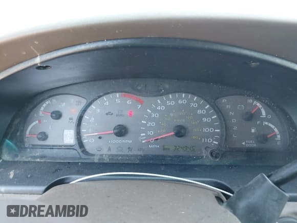 ✅ 2004 Toyota Sequoia Limited • VIN: 5TDBT48A24S208064 • Lot: 42740062. Listed on IAAI with 324,945 mi. Free auction sales archive from the USA and detailed vehicle history report at DreamBid. Image 7.