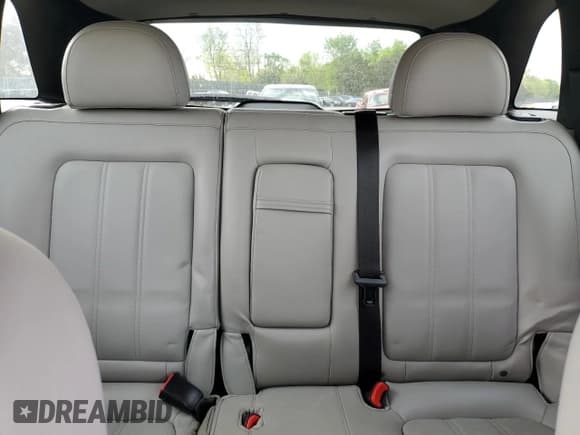 ✅ 2013 Chevrolet Captiva Sport LTZ • VIN: 3GNAL4EK7DS610304 • Lot: 52973075. Wystawiony na Copart z przebiegiem 106 269 mil. Bezpłatny archiwum sprzedaży aukcyjnych z USA i szczegółowy raport historii pojazdu na DreamBid. Zdjęcie 10.