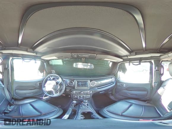 ✅ 2021 Jeep Wrangler Unlimited Sahara Altitude • VIN: 1C4HJXEG4MW725473 • Lot: 82102835. Wystawiony na Copart z przebiegiem 52 938 mil. Bezpłatny archiwum sprzedaży aukcyjnych z USA i szczegółowy raport historii pojazdu na DreamBid. Zdjęcie 14.