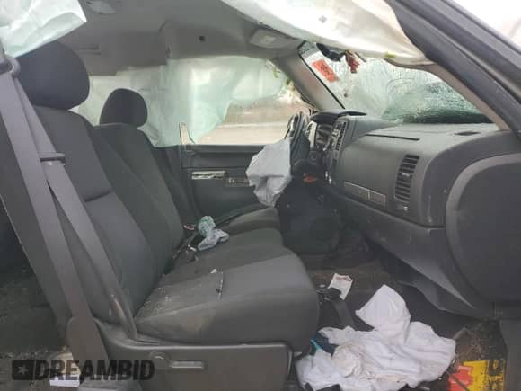 2012 Chevrolet Silverado 1500 LT with VIN 1GCRKSE04CZ297974, listed as a Copart auction lot 80725624 with 136,286 mi miles and Salvage title. Bid and sale history available at DreamBid. Image 7.