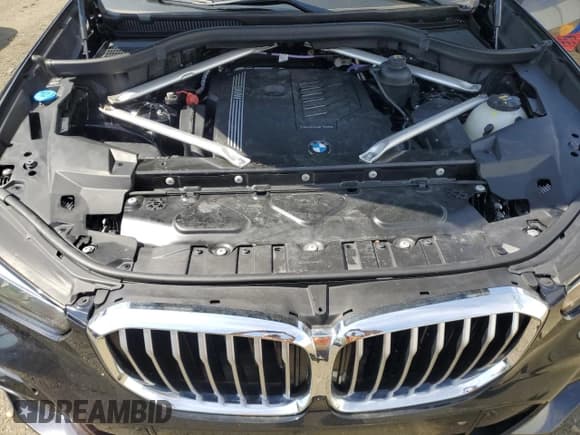 ✅ 2021 BMW X5 sDrive40i • VIN: 5UXCR4C0XM9F10512 • Lot: 54732715. Wystawiony na Copart z przebiegiem Nie podano. Bezpłatny archiwum sprzedaży aukcyjnych z USA i szczegółowy raport historii pojazdu na DreamBid. Zdjęcie 12.