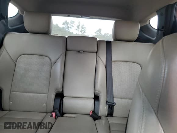 ✅ 2014 Hyundai Santa Fe • VIN: 5XYZU3LA5EG154481 • Lot: 91847835. Wystawiony na Copart z przebiegiem 158 254 mil. Bezpłatny archiwum sprzedaży aukcyjnych z USA i szczegółowy raport historii pojazdu na DreamBid. Zdjęcie 10.