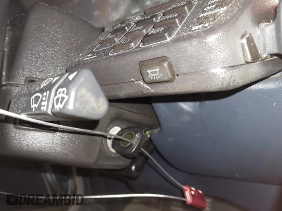 ✅ 1992 Jaguar XJ • VIN: SAJKY1745NC649347 • Lot: 41523718. Listed on IAAI with 159,926 mi. Free auction sales archive from the USA and detailed vehicle history report at DreamBid. Image 11.