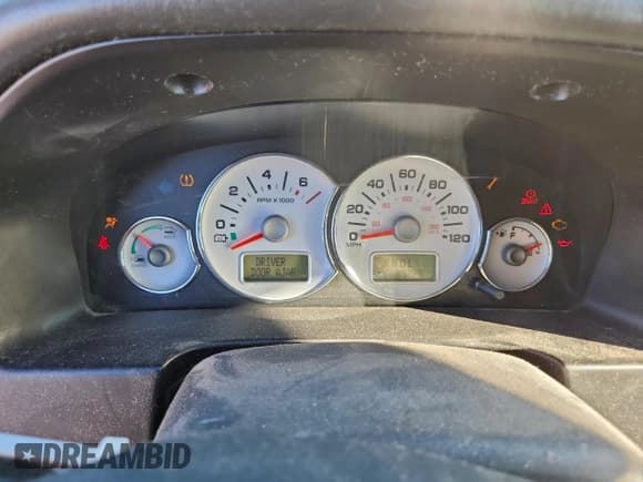 ✅ 2006 Ford Escape Hybrid • VIN: 1FMCU96H06KC73595 • Lot: 96231545. Listed on Copart with 89,226 mi. Free auction sales archive from the USA and detailed vehicle history report at DreamBid. Image 9.