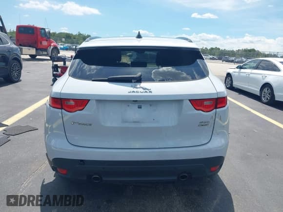 ✅ 2020 Jaguar F-Pace 25t Premium • VIN: SADCJ2FX3LA635338 • Лот: 42799008. Опубликован ранее на IAAI с пробегом 67 254 миль. Бесплатный доступ к архиву аукционных продаж из США и подробный отчёт об истории автомобиля на DreamBid. Изображение 16.