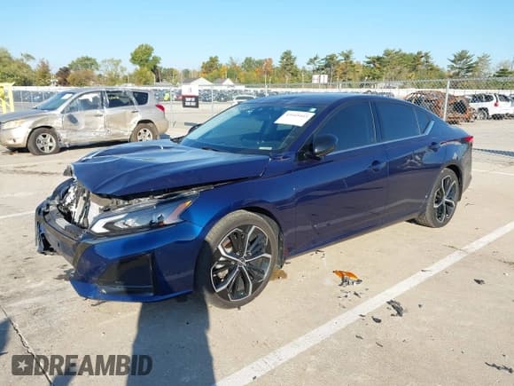 ✅ 2023 Nissan Altima SR • VIN: 1N4BL4CV4PN378372 • Lot: 43445443. Wystawiony na IAAI z przebiegiem 30 211 mil. Bezpłatny archiwum sprzedaży aukcyjnych z USA i szczegółowy raport historii pojazdu na DreamBid. Zdjęcie 2.