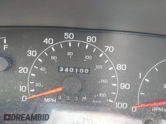 ✅ 2000 Ford F-250 XL • VIN: 1FTNX21F7YEC15664 • Lot: 41600552. Listed on IAAI with 340,100 mi. Free auction sales archive from the USA and detailed vehicle history report at DreamBid. Image 15.