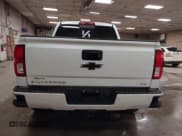 ✅ 2018 Chevrolet Silverado 1500 LTZ • VIN: 3GCUKSEJ5JG322476 • Lot: 41393943. Wystawiony na IAAI z przebiegiem 83 141 mil. Bezpłatny archiwum sprzedaży aukcyjnych z USA i szczegółowy raport historii pojazdu na DreamBid. Zdjęcie 17.