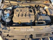 ✅ 2015 Volkswagen Passat SE • VIN: 1VWBV7A3XFC104317 • Лот: 87199975. Опубликован ранее на Copart с пробегом 138 952 миль. Бесплатный доступ к архиву аукционных продаж из США и подробный отчёт об истории автомобиля на DreamBid. Изображение 11.