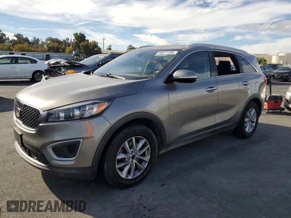 ✅ 2017 Kia Sorento LX • VIN: 5XYPG4A56HG292013 • Lot: 90877195. Listed on Copart with 208,874 mi. Free auction sales archive from the USA and detailed vehicle history report at DreamBid. Image 1.