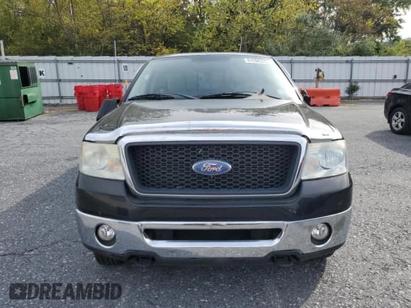 ✅ 2008 Ford F-150 STX • VIN: 1FTRX14W48FB05303 • Lot: 81096375. Wystawiony na Copart z przebiegiem Nie podano. Bezpłatny archiwum sprzedaży aukcyjnych z USA i szczegółowy raport historii pojazdu na DreamBid. Zdjęcie 5.