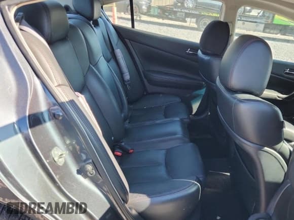 ✅ 2013 Nissan Maxima S • VIN: 1N4AA5AP7DC805546 • Lot: 90277625. Listed on Copart with 93,246 mi. Free auction sales archive from the USA and detailed vehicle history report at DreamBid. Image 10.