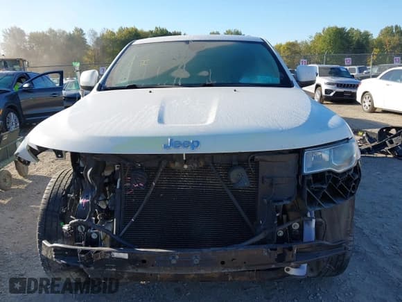 ✅ 2018 Jeep Grand Cherokee Altitude • VIN: 1C4RJFAG9JC249562 • Lot: 43369529. Listed on IAAI with 133,547 mi. Free auction sales archive from the USA and detailed vehicle history report at DreamBid. Image 13.