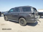 ✅ 2023 Ford Expedition XLT • VIN: 1FMJU1H82PEA43174 • Lot: 48954145. Wystawiony na Copart z przebiegiem 67 060 mil. Bezpłatny archiwum sprzedaży aukcyjnych z USA i szczegółowy raport historii pojazdu na DreamBid. Zdjęcie 2.
