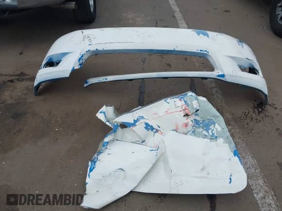 2011 Toyota Sienna XLE AAS with VIN 5TDYK3DC1BS106301, listed as a IAAI auction lot 43423294 with 158,803 mi miles and . Bid and sale history available at DreamBid. Image 12.