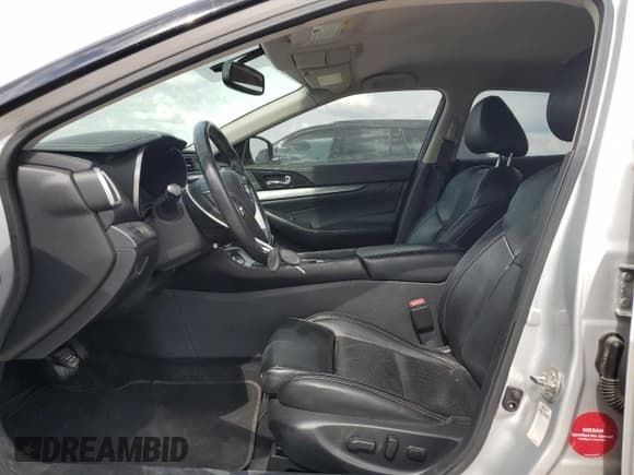 ✅ 2018 Nissan Maxima SV • VIN: 1N4AA6AP6JC380418 • Lot: 82682135. Listed on Copart with 121,879 mi. Free auction sales archive from the USA and detailed vehicle history report at DreamBid. Image 7.