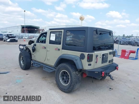 ✅ 2017 Jeep Wrangler Unlimited Rubicon Recon • VIN: 1C4BJWFG2HL701727 • Lot: 43158157. Listed on IAAI with 159,054 mi. Free auction sales archive from the USA and detailed vehicle history report at DreamBid. Image 3.