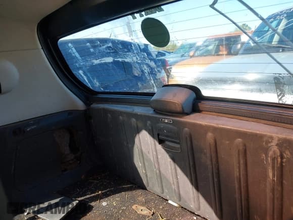 ✅ 2009 Smart fortwo Pure • VIN: WMEEJ31X99K302227 • Lot: 41900573. Listed on IAAI with 30,730 mi. Free auction sales archive from the USA and detailed vehicle history report at DreamBid. Image 8.