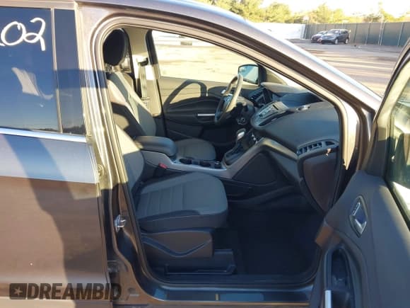 ✅ 2016 Ford Escape SE • VIN: 1FMCU9G91GUA30634 • Lot: 43681202. Listed on IAAI with 151,773 mi. Free auction sales archive from the USA and detailed vehicle history report at DreamBid. Image 5.