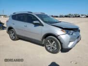 ✅ 2018 Toyota RAV4 XLE • VIN: 2T3WFREV9JW501922 • Lot: 91021485. Wystawiony na Copart z przebiegiem 37 122 mil. Bezpłatny archiwum sprzedaży aukcyjnych z USA i szczegółowy raport historii pojazdu na DreamBid. Zdjęcie 4.