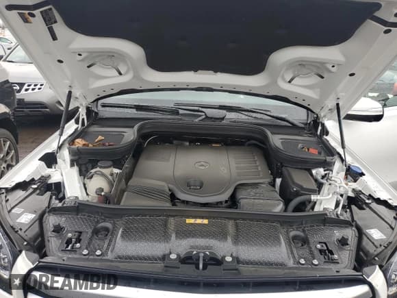 ✅ 2024 Mercedes-Benz GLS 450 • VIN: 4JGFF5KE0RB207936 • Lot: 45706885. Listed on Copart with 10,543 mi. Free auction sales archive from the USA and detailed vehicle history report at DreamBid. Image 12.