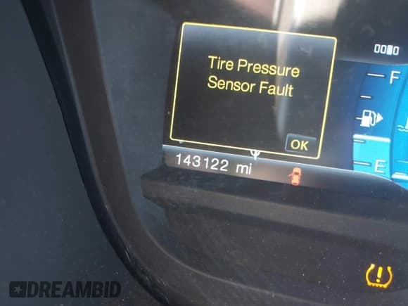 ✅ 2013 Ford Explorer Sport • VIN: 1FM5K8GT7DGC79616 • Lot: 42911882. Wystawiony na IAAI z przebiegiem 143 122 mil. Bezpłatny archiwum sprzedaży aukcyjnych z USA i szczegółowy raport historii pojazdu na DreamBid. Zdjęcie 15.