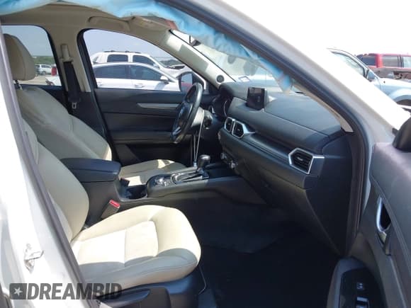 ✅ 2018 Mazda CX-5 Touring • VIN: JM3KFACM6J0398108 • Lot: 43235213. Wystawiony na IAAI z przebiegiem 114 451 mil. Bezpłatny archiwum sprzedaży aukcyjnych z USA i szczegółowy raport historii pojazdu na DreamBid. Zdjęcie 5.