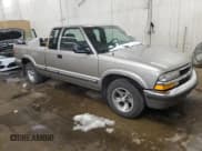 ✅ 1998 Chevrolet S-10 LS • VIN: 1GCCS1947WK194607 • Лот: 85561154. Опубликован ранее на Copart с пробегом 139 246 миль. Бесплатный доступ к архиву аукционных продаж из США и подробный отчёт об истории автомобиля на DreamBid. Изображение 4.