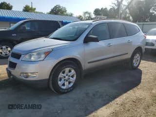 ✅ 2011 Chevrolet Traverse LS • VIN: 1GNKVEED4BJ101534 • Lot: 81380555. Wystawiony na Copart z przebiegiem Nie podano. Bezpłatny archiwum sprzedaży aukcyjnych z USA i szczegółowy raport historii pojazdu na DreamBid. Zdjęcie 1.