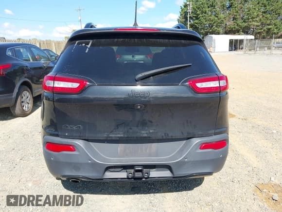 ✅ 2016 Jeep Cherokee Limited • VIN: 1C4PJMDB3GW296783 • Lot: 43184536. Wystawiony na IAAI z przebiegiem 75 342 mil. Bezpłatny archiwum sprzedaży aukcyjnych z USA i szczegółowy raport historii pojazdu na DreamBid. Zdjęcie 16.