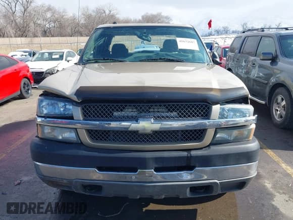 ✅ 2004 Chevrolet Silverado 2500HD LS • VIN: 1GCHK23U54F130334 • Lot: 41632687. Wystawiony na IAAI z przebiegiem Nie podano. Bezpłatny archiwum sprzedaży aukcyjnych z USA i szczegółowy raport historii pojazdu na DreamBid. Zdjęcie 11.