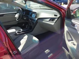 ✅ 2016 Hyundai Sonata SE • VIN: 5NPE24AF5GH352062 • Лот: 43438314. Опубликован ранее на IAAI с пробегом 86 000 миль. Бесплатный доступ к архиву аукционных продаж из США и подробный отчёт об истории автомобиля на DreamBid. Изображение 5.