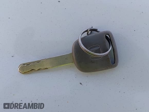 ✅ 2006 Honda Accord LX • VIN: 1HGCM66346A018897 • Lot: 43827591. Wystawiony na IAAI z przebiegiem 214 483 mil. Bezpłatny archiwum sprzedaży aukcyjnych z USA i szczegółowy raport historii pojazdu na DreamBid. Zdjęcie 11.