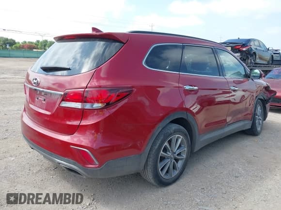 ✅ 2017 Hyundai Santa Fe SE • VIN: KM8SM4HF9HU201697 • Лот: 42399797. Опубликован ранее на IAAI с пробегом 176 701 миль. Бесплатный доступ к архиву аукционных продаж из США и подробный отчёт об истории автомобиля на DreamBid. Изображение 4.