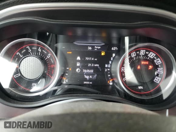 ✅ 2022 Dodge Challenger R/T • VIN: 2C3CDZBT7NH151146 • Lot: 46698844. Wystawiony na Copart z przebiegiem 39 033 mil. Bezpłatny archiwum sprzedaży aukcyjnych z USA i szczegółowy raport historii pojazdu na DreamBid. Zdjęcie 9.