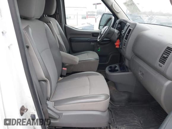✅ 2018 Nissan NV Cargo S • VIN: 1N6BF0LY0JN807791 • Lot: 41868591. Listed on IAAI with 128,813 mi. Free auction sales archive from the USA and detailed vehicle history report at DreamBid. Image 5.