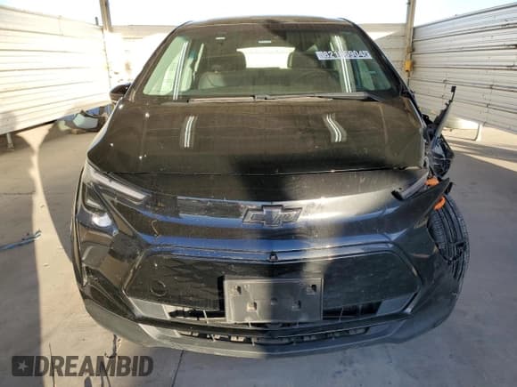 ✅ 2023 Chevrolet Bolt EV 2LT • VIN: 1G1FX6S09P4139433 • Lot: 82106904. Wystawiony na Copart z przebiegiem 44 339 mil. Bezpłatny archiwum sprzedaży aukcyjnych z USA i szczegółowy raport historii pojazdu na DreamBid. Zdjęcie 5.