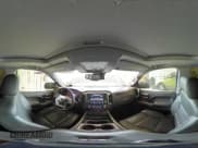 ✅ 2018 Chevrolet Silverado 1500 LTZ • VIN: 3GCUKSEJ5JG635964 • Lot: 86049035. Wystawiony na Copart z przebiegiem 179 676 mil. Bezpłatny archiwum sprzedaży aukcyjnych z USA i szczegółowy raport historii pojazdu na DreamBid. Zdjęcie 14.