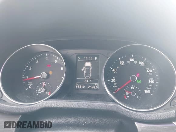 ✅ 2017 Volkswagen Passat SE • VIN: 1VWBT7A39HC040828 • Lot: 43057950. Listed on IAAI with 69,000 mi. Free auction sales archive from the USA and detailed vehicle history report at DreamBid. Image 7.