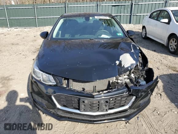 ✅ 2018 Chevrolet Cruze LS • VIN: 1G1BC5SM3J7126870 • Lot: 48811513. Listed on Copart with 82,306 mi. Free auction sales archive from the USA and detailed vehicle history report at DreamBid. Image 5.