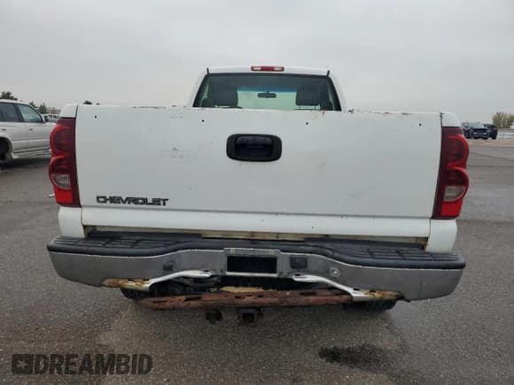 ✅ 2003 Chevrolet Silverado 2500HD Work Truck • VIN: 1GCHK24U53E371443 • Lot: 82538005. Wystawiony na Copart z przebiegiem 189 003 mil. Bezpłatny archiwum sprzedaży aukcyjnych z USA i szczegółowy raport historii pojazdu na DreamBid. Zdjęcie 6.