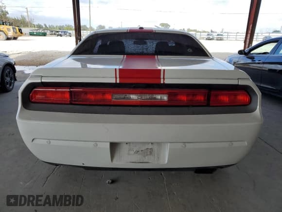 ✅ 2013 Dodge Challenger SXT • VIN: 2C3CDYAG6DH661131 • Lot: 85192664. Wystawiony na Copart z przebiegiem 147 525 mil. Bezpłatny archiwum sprzedaży aukcyjnych z USA i szczegółowy raport historii pojazdu na DreamBid. Zdjęcie 6.