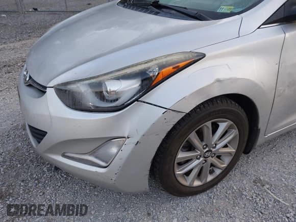 ✅ 2015 Hyundai Elantra SE • VIN: 5NPDH4AE1FH595111 • Lot: 42627746. Listed on IAAI with 119,690 mi. Free auction sales archive from the USA and detailed vehicle history report at DreamBid. Image 20.