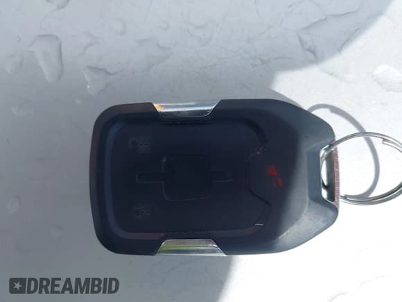 ✅ 2018 GMC Acadia SLE • VIN: 1GKKNKLA7JZ217136 • Lot: 42894992. Listed on IAAI with 122,111 mi. Free auction sales archive from the USA and detailed vehicle history report at DreamBid. Image 11.