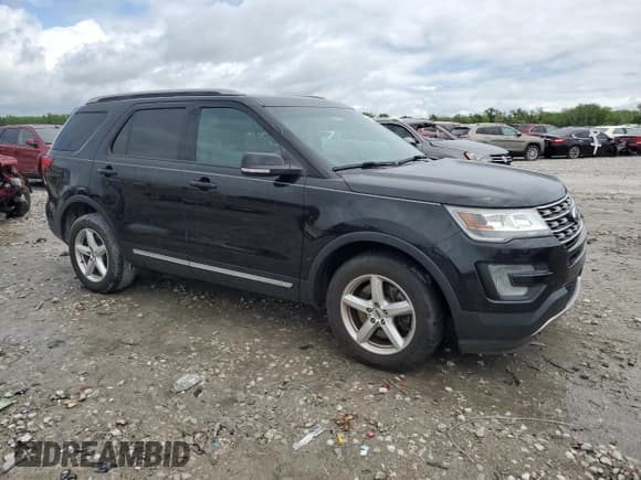 ✅ 2017 Ford Explorer XLT • VIN: 1FM5K8DH0HGA53553 • Lot: 54596485. Wystawiony na Copart z przebiegiem 110 866 mil. Bezpłatny archiwum sprzedaży aukcyjnych z USA i szczegółowy raport historii pojazdu na DreamBid. Zdjęcie 4.