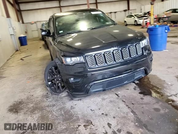 ✅ 2019 Jeep Grand Cherokee Altitude • VIN: 1C4RJFAG9KC589005 • Lot: 90015035. Wystawiony na Copart z przebiegiem 88 846 mil. Bezpłatny archiwum sprzedaży aukcyjnych z USA i szczegółowy raport historii pojazdu na DreamBid. Zdjęcie 15.
