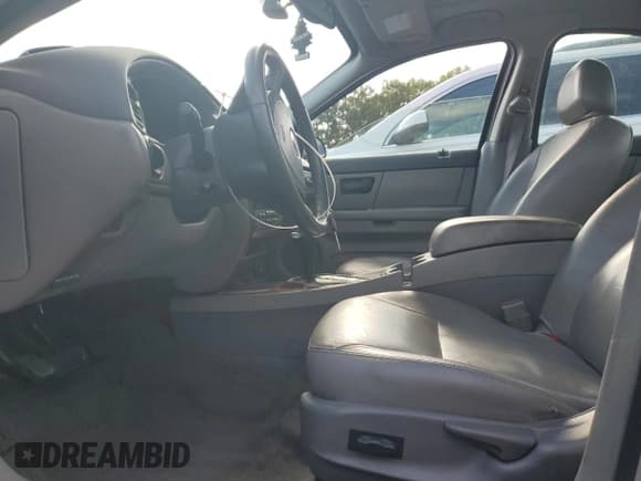 ✅ 2004 Mercury Sable LS Premium • VIN: 1MEFM55S34A618546 • Лот: 80886785. Опубликован ранее на Copart с пробегом Не указан. Бесплатный доступ к архиву аукционных продаж из США и подробный отчёт об истории автомобиля на DreamBid. Изображение 7.